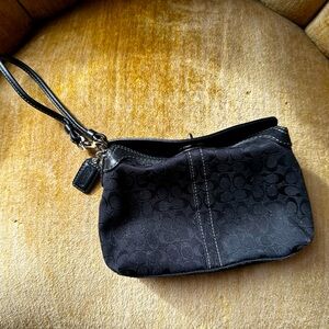 Coach vintage signature C black clutch purse